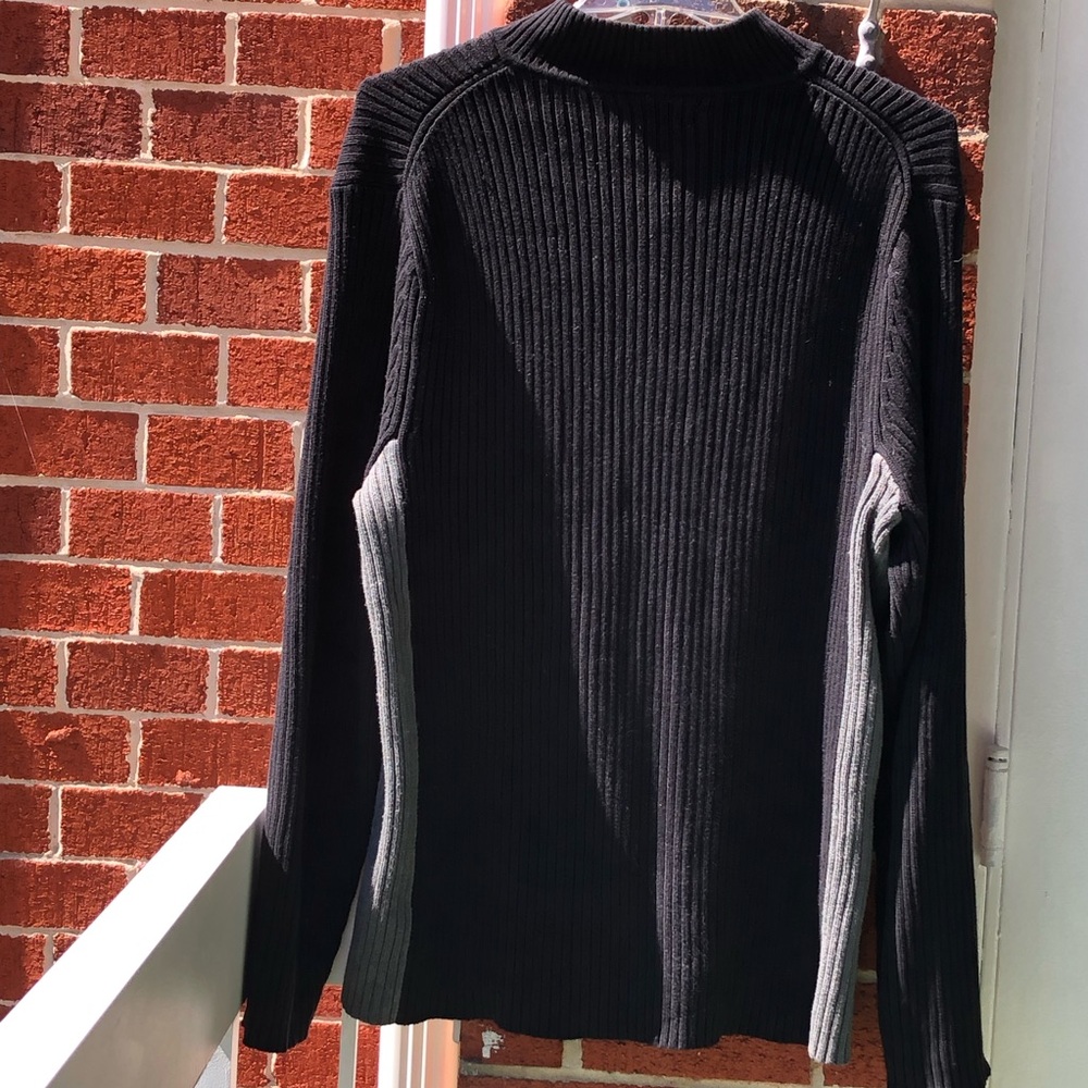 Paraphrase Black and Gray Zip-Up Sweater —#050 - Picture 5 of 6